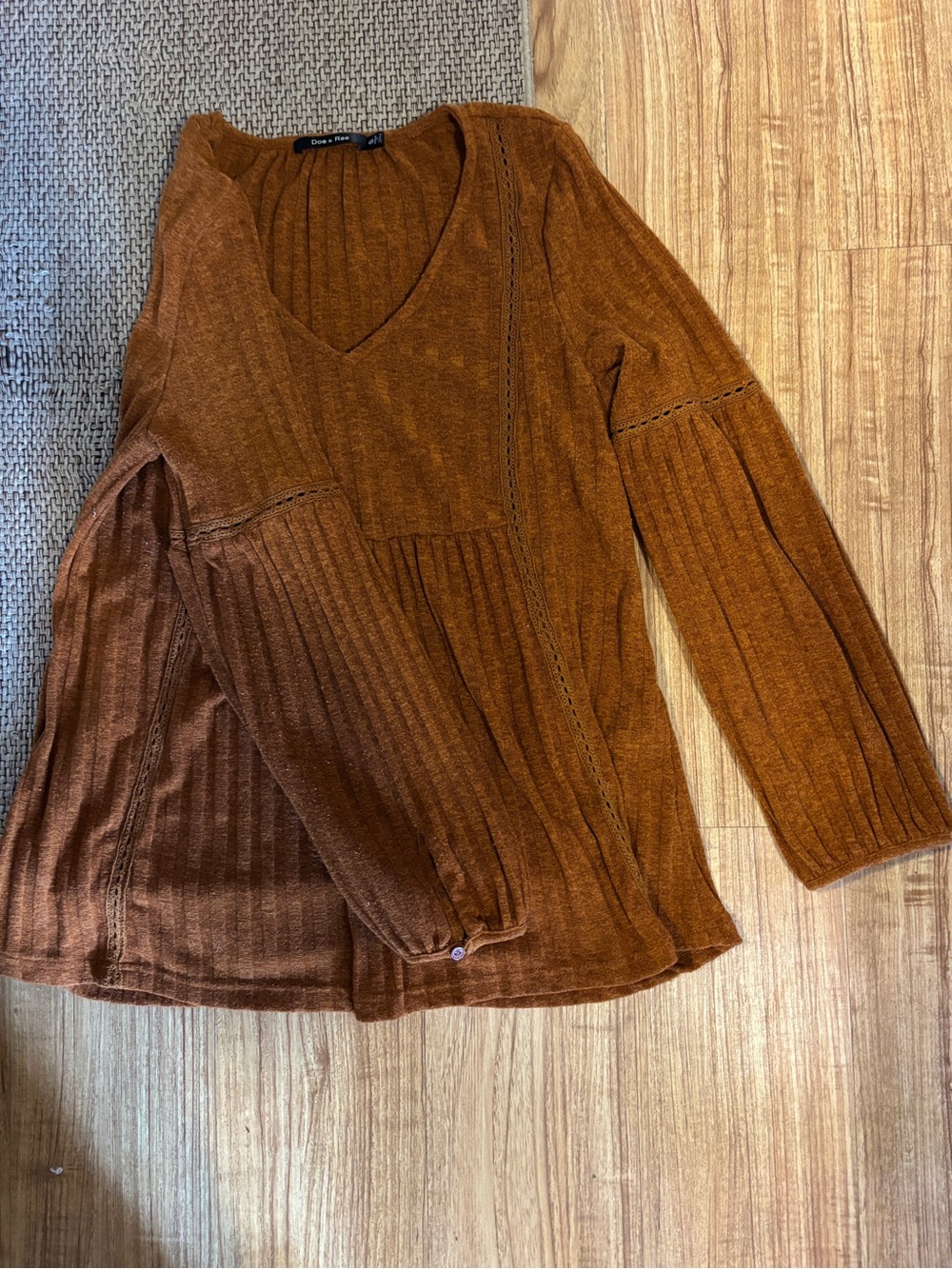 Doe & Rae Burnt Orange Ribbed V-Neck Knit Top